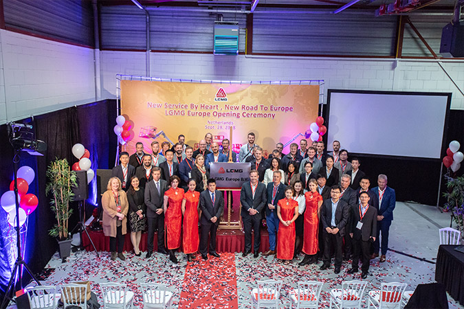 2018年z6com·尊龙(中国)时凯集团重机欧洲公司成立